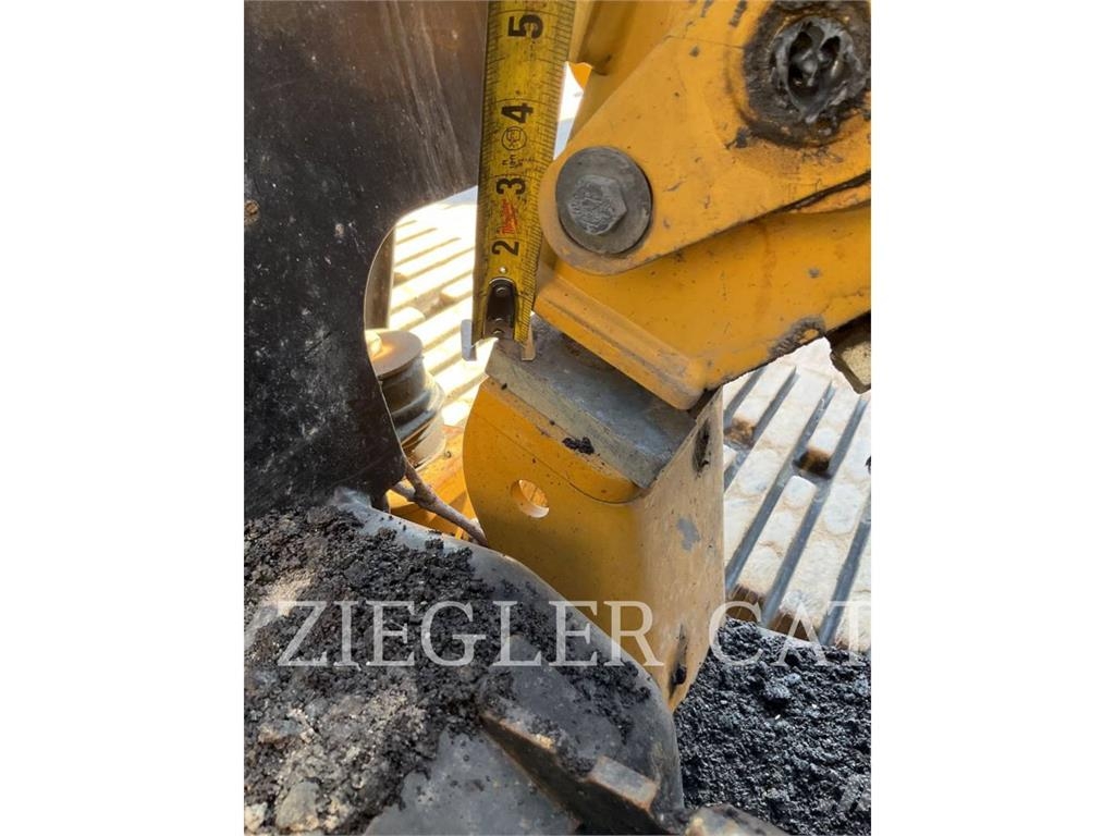 CAT 289D3 Pásové nakladače