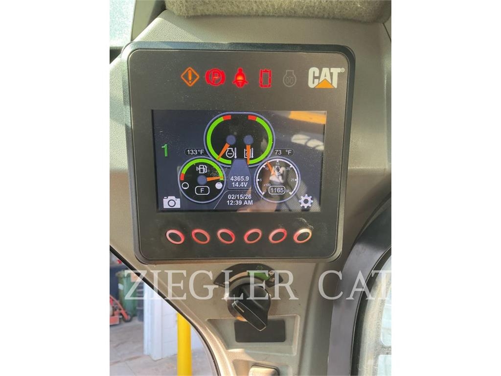 CAT 289D3 Pásové nakladače