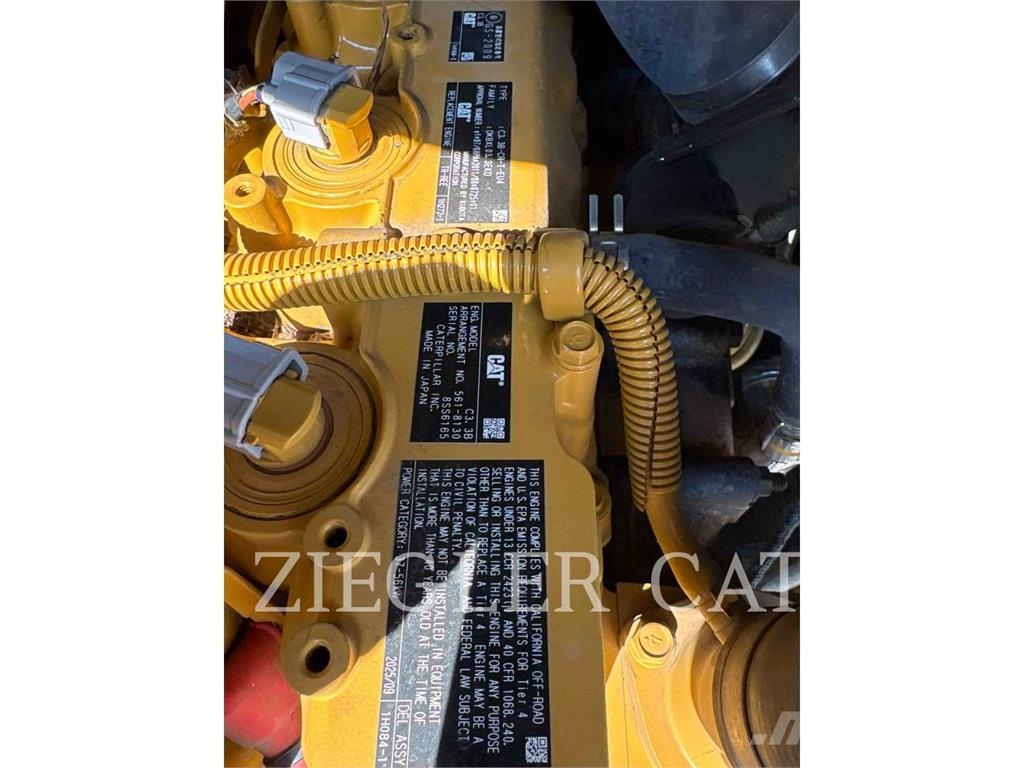 CAT 289D3 궤도식 로우더