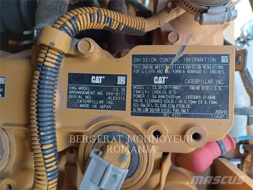 CAT 289D3 لوادر زحافة