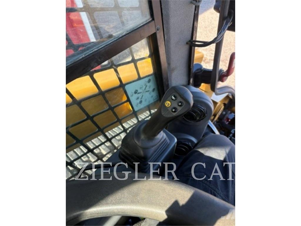 CAT 289D3 履带式装载机