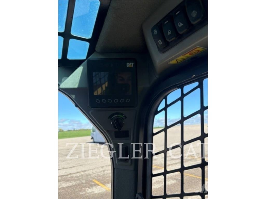 CAT 289D3 履带式装载机