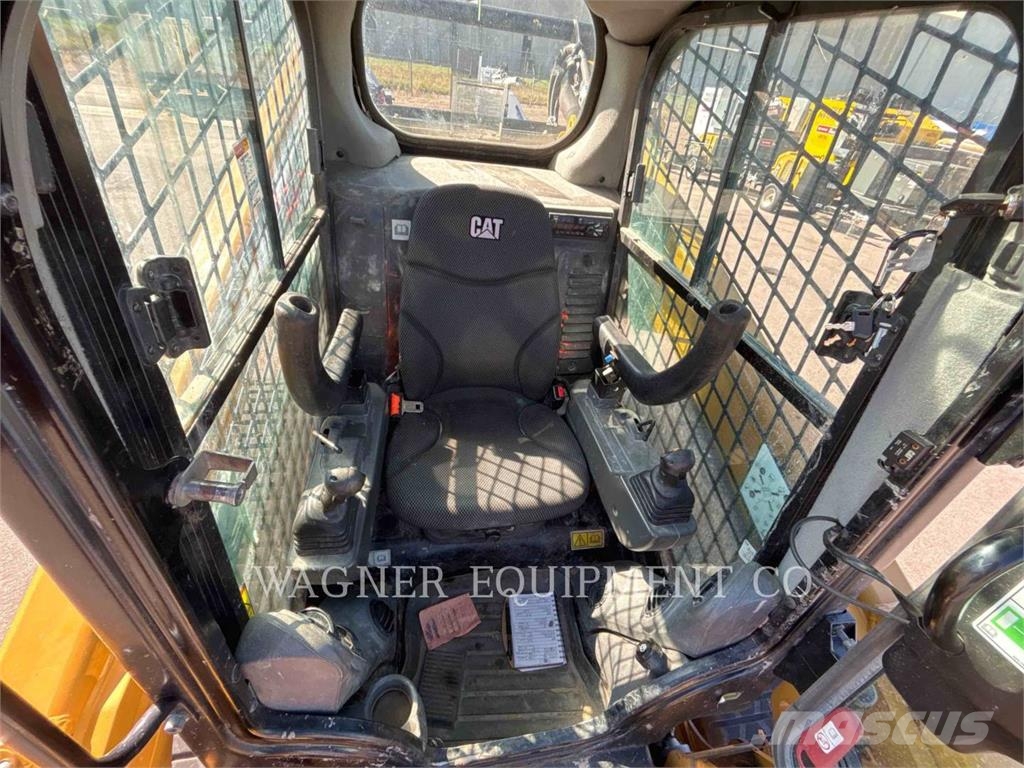 CAT 289D3 HF Paletli yükleyiciler