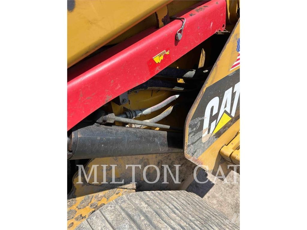 CAT 297D XHP Lietoti riteņu kompaktiekrāvēji