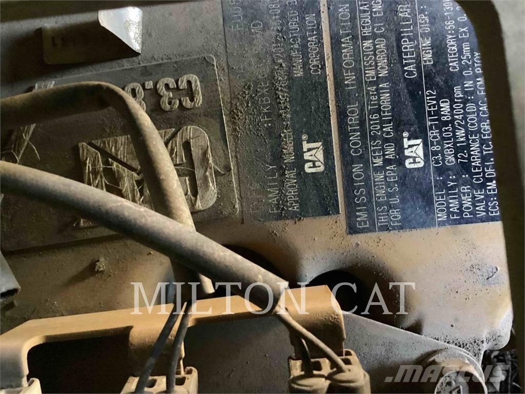 CAT 297D2 Paletli yükleyiciler