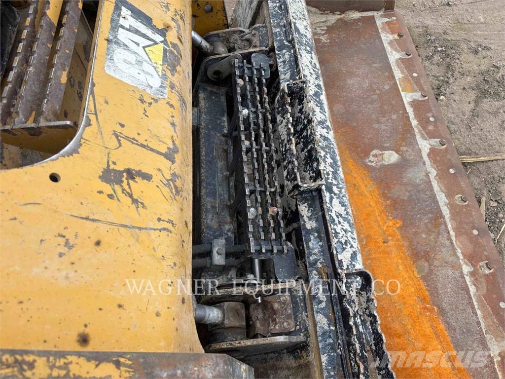 CAT 299D 궤도식 로우더