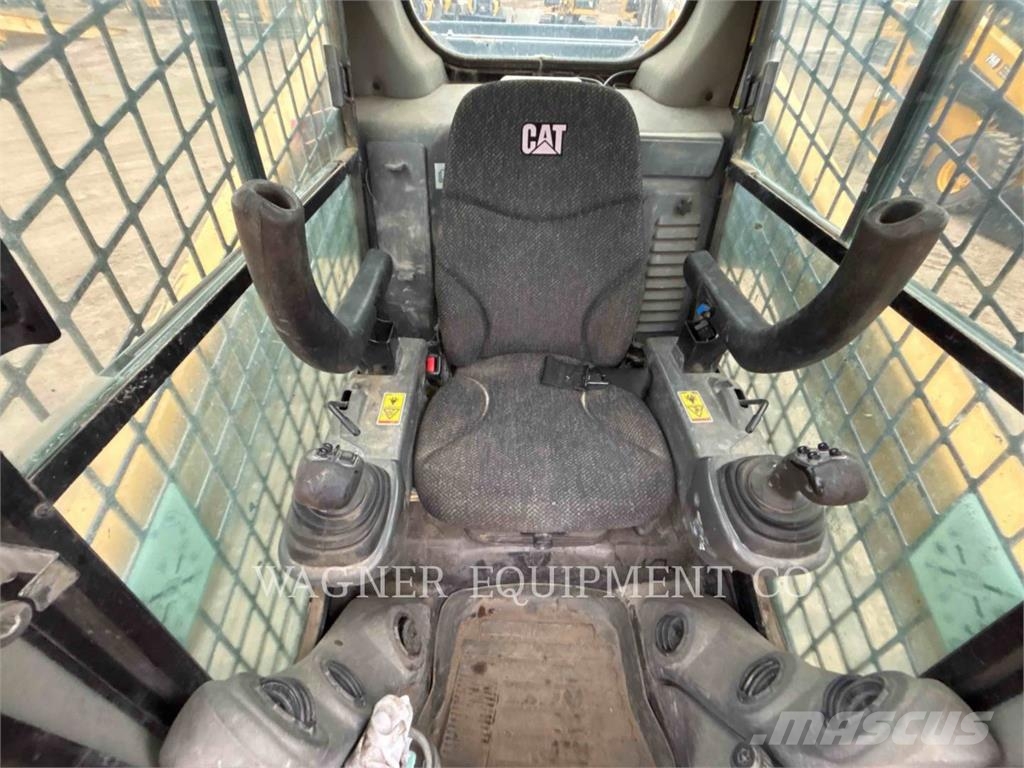 CAT 299D 궤도식 로우더
