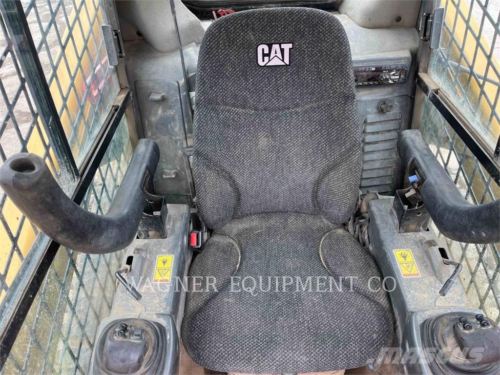 CAT 299D2 Crawler loaders