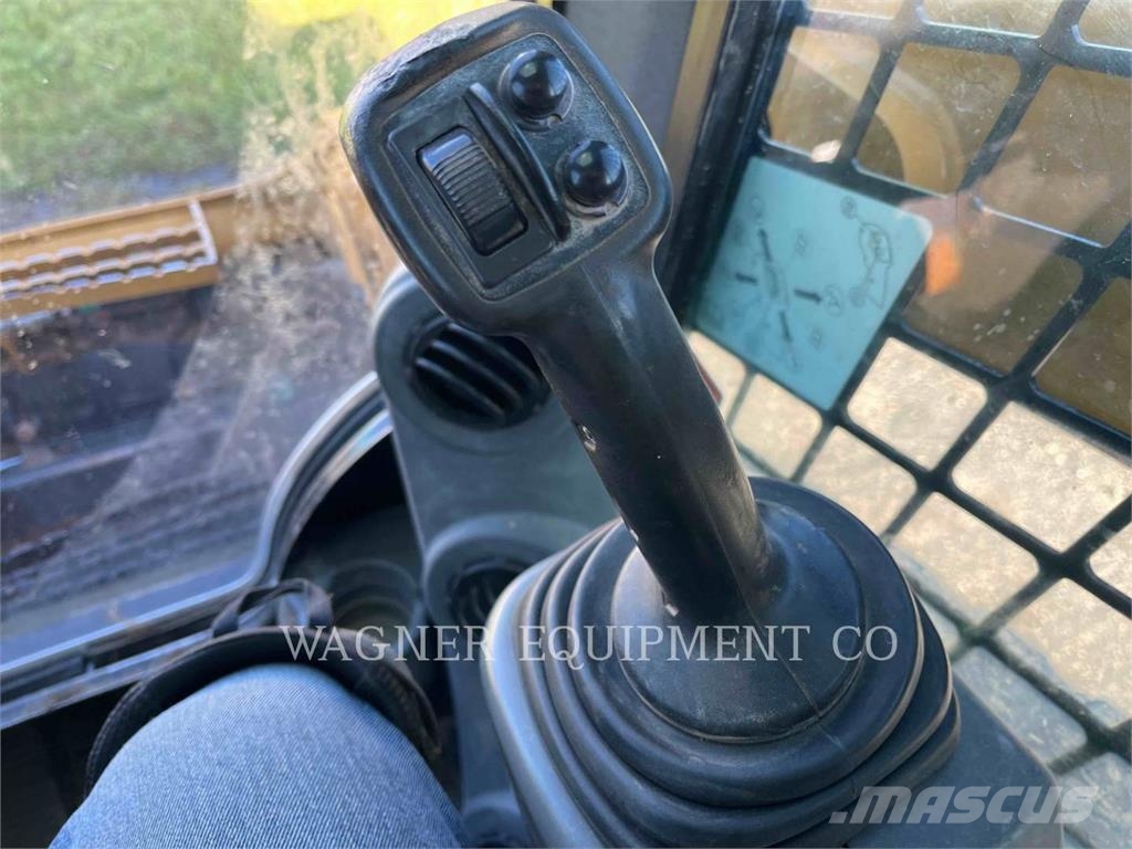 CAT 299D2 XHP Crawler loaders