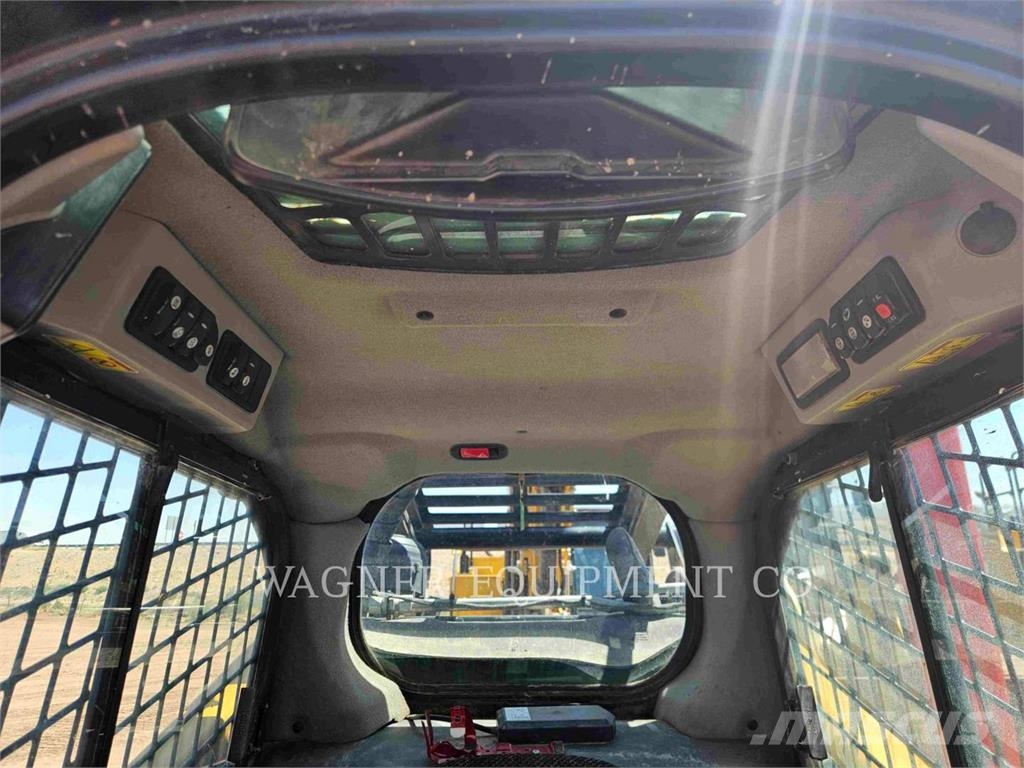 CAT 299D2 XHP Pásové nakladače