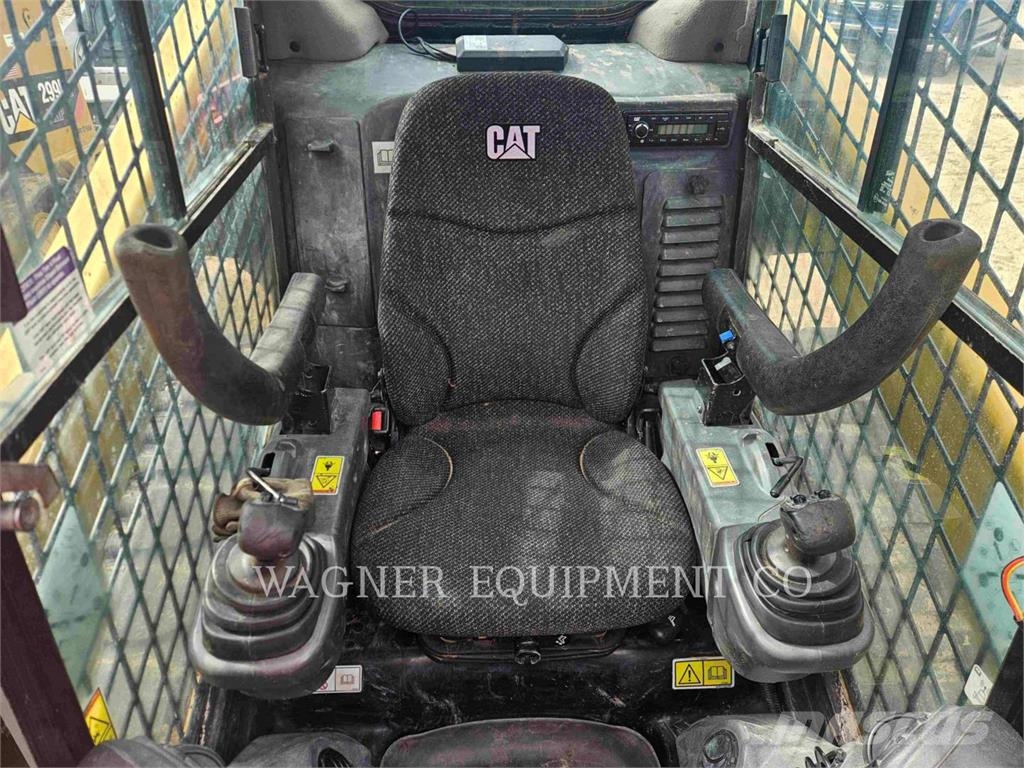 CAT 299D2 XHP لوادر زحافة