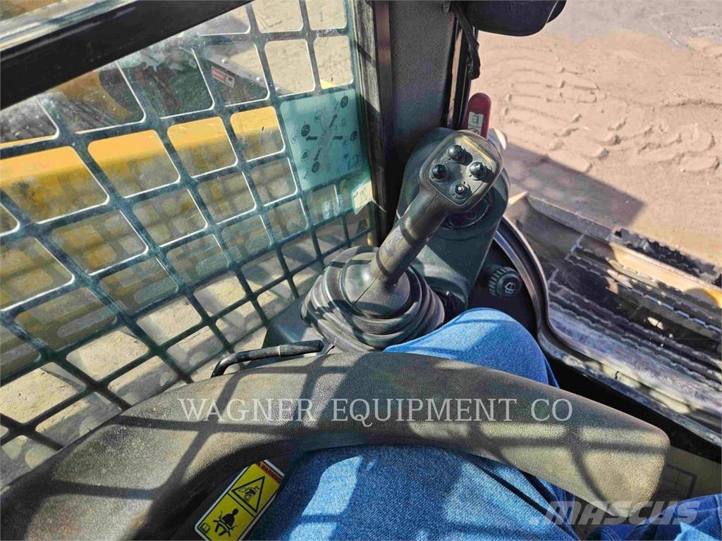CAT 299D2XHP Nakladalci goseničarji
