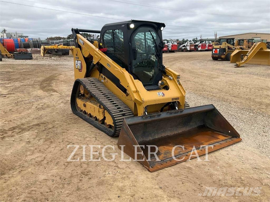 CAT 299D3 궤도식 로우더