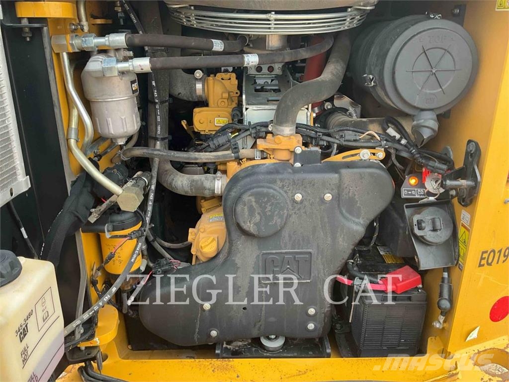 CAT 299D3 궤도식 로우더