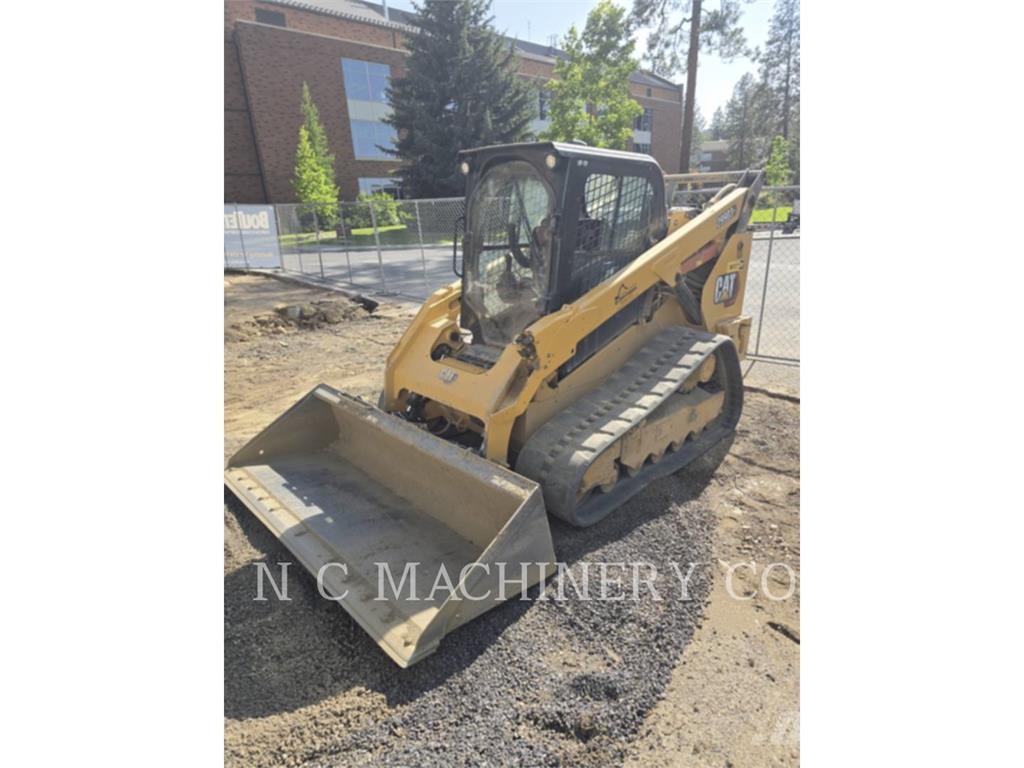 CAT 299D3 لوادر انزلاقية التوجيه