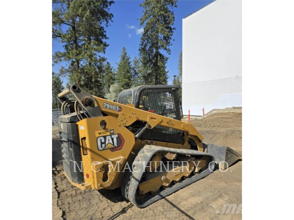 CAT 299D3 لوادر انزلاقية التوجيه