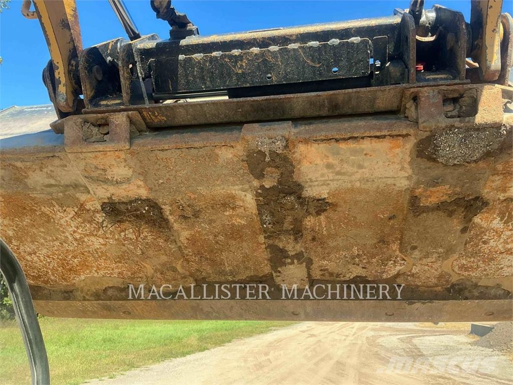 CAT 299D3 AHQB Telakuormaajat