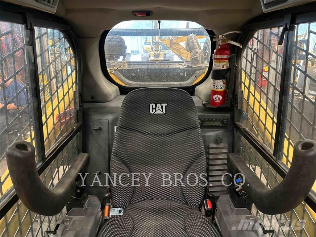 CAT 299D3 HF 스키드로더