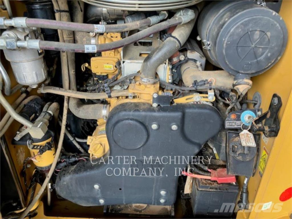CAT 299D3 XE 滑移轉向裝載機