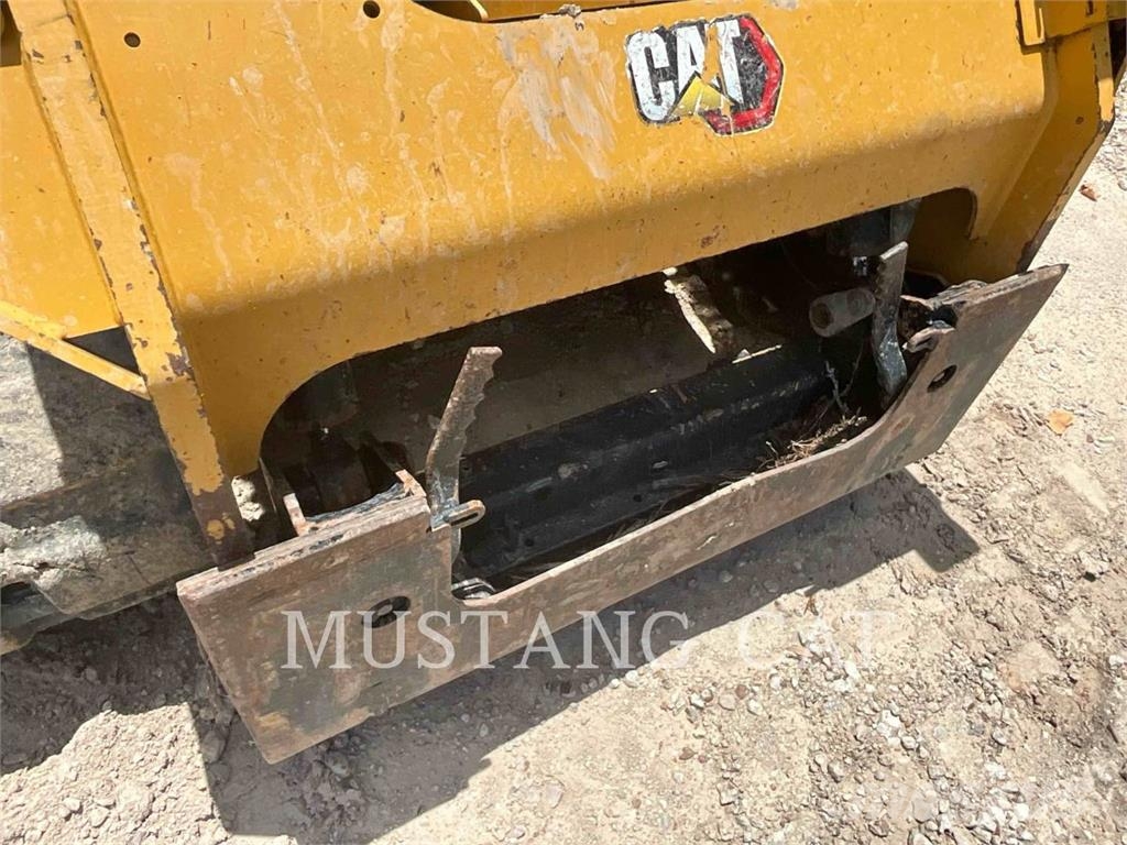 CAT 299D3 XE Pásové nakladače