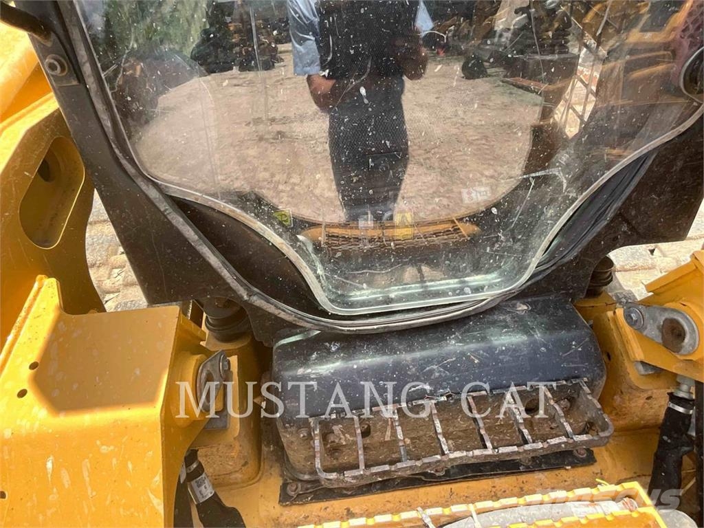 CAT 299D3 XE Pásové nakladače