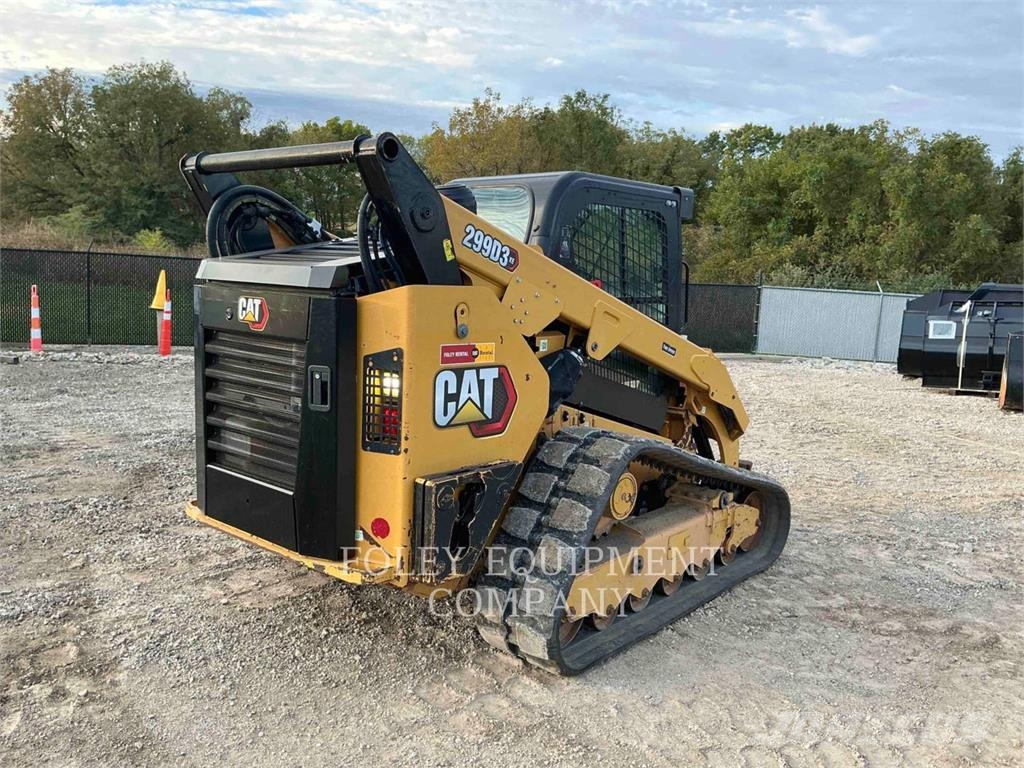 CAT 299D3XE Krautuvai su šoniniu pasukimu