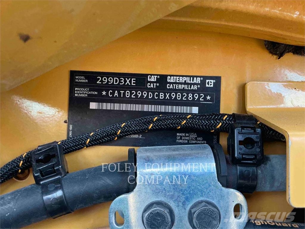 CAT 299D3XE Krautuvai su šoniniu pasukimu