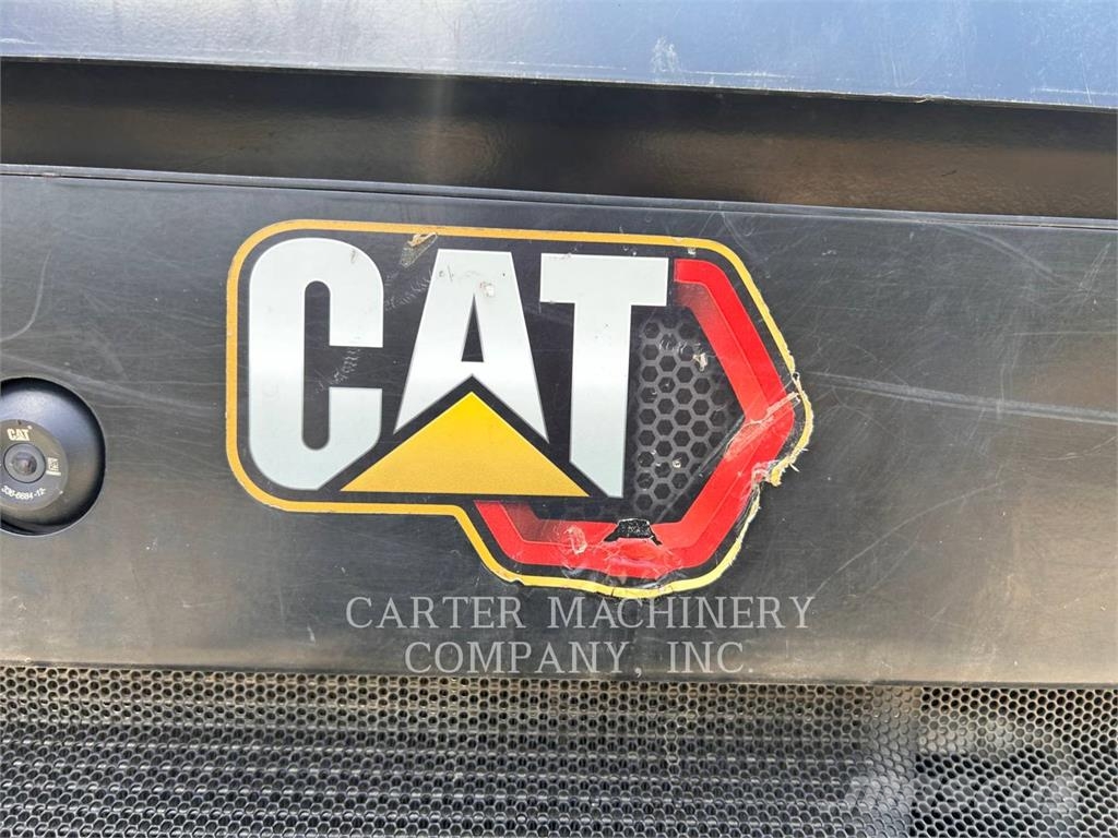 CAT 299D3XE Lietoti riteņu kompaktiekrāvēji