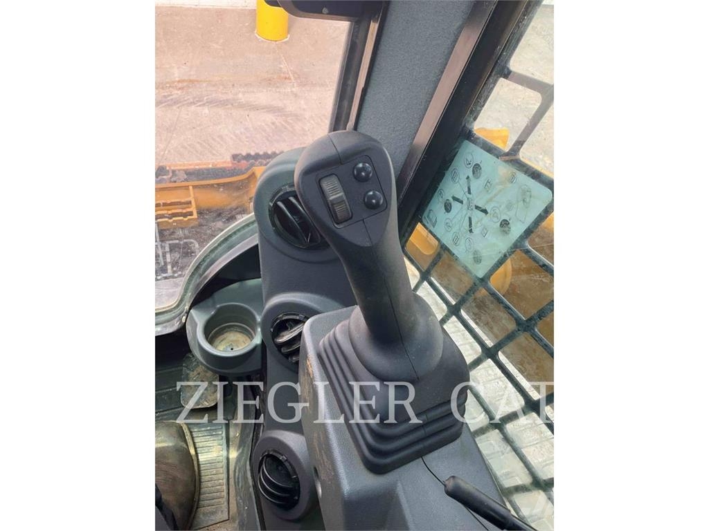 CAT 299D3XE Rupsladers