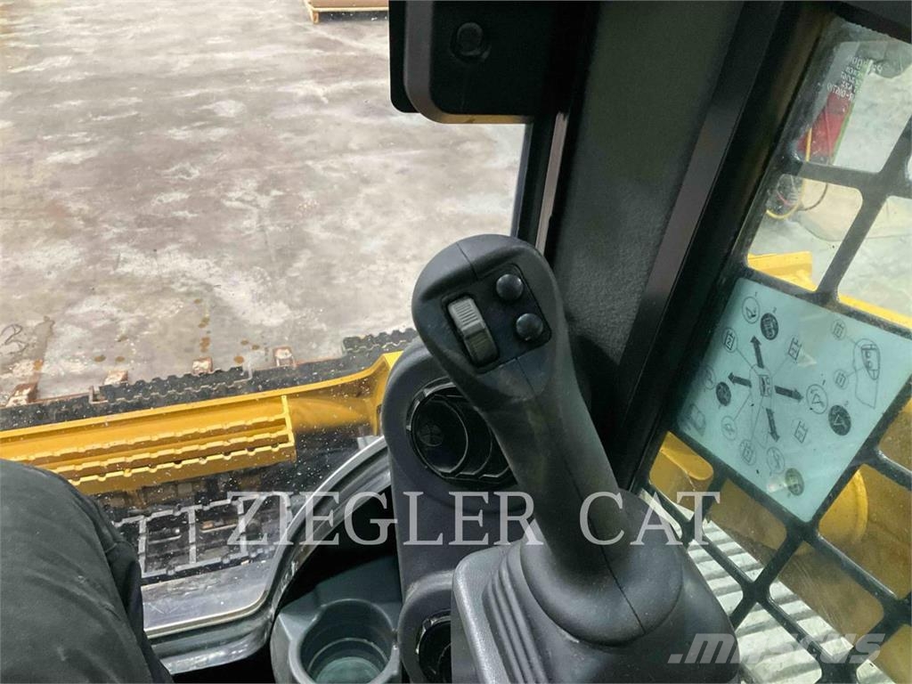 CAT 299D3XE Гусеничные фронтальные погрузчики