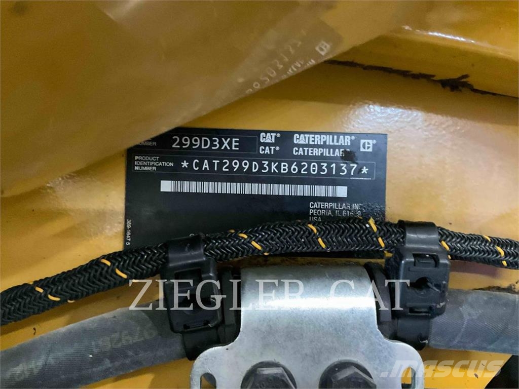 CAT 299D3XE Гусеничные фронтальные погрузчики