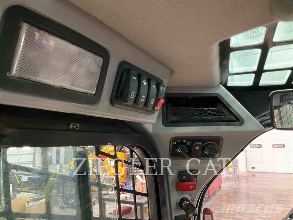 CAT 299D3XE Гусеничные фронтальные погрузчики