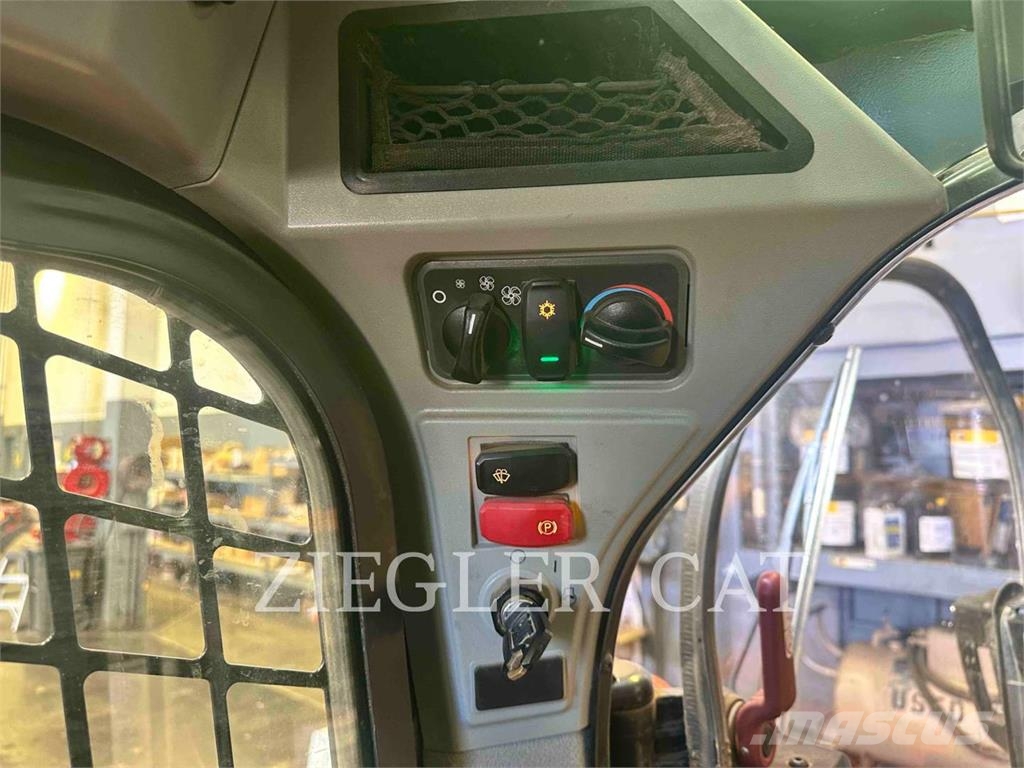 CAT 299D3XE Rupsladers