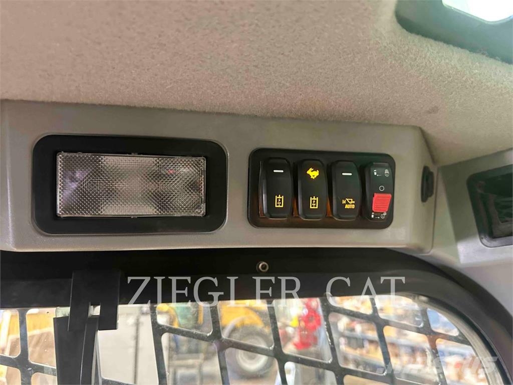 CAT 299D3XE Rupsladers