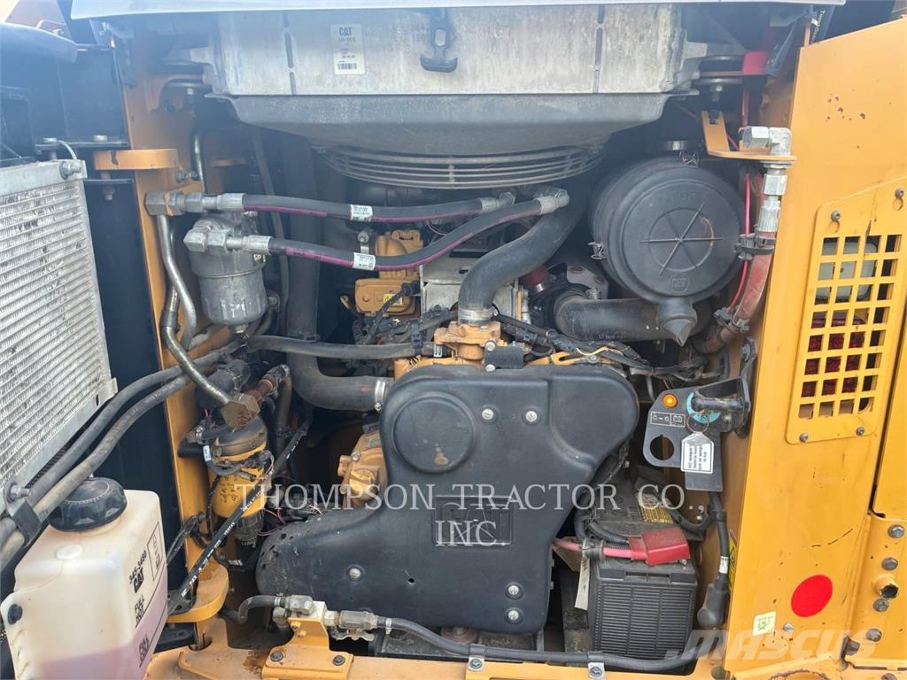 CAT 299D3XE 궤도식 로우더