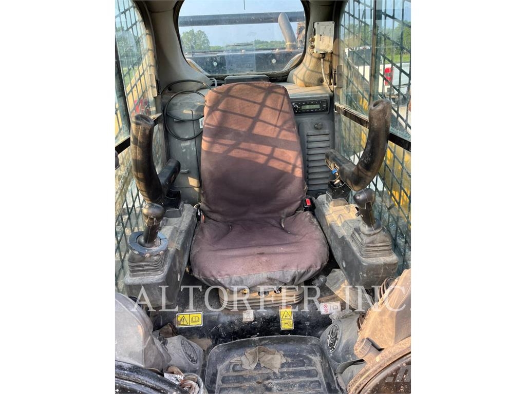 CAT 299D3XE Šmykom riadené nakladače