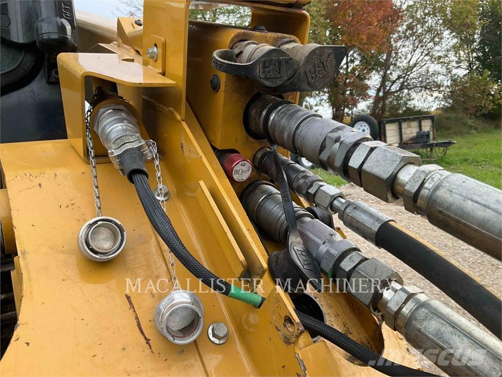 CAT 299D3XE 궤도식 로우더