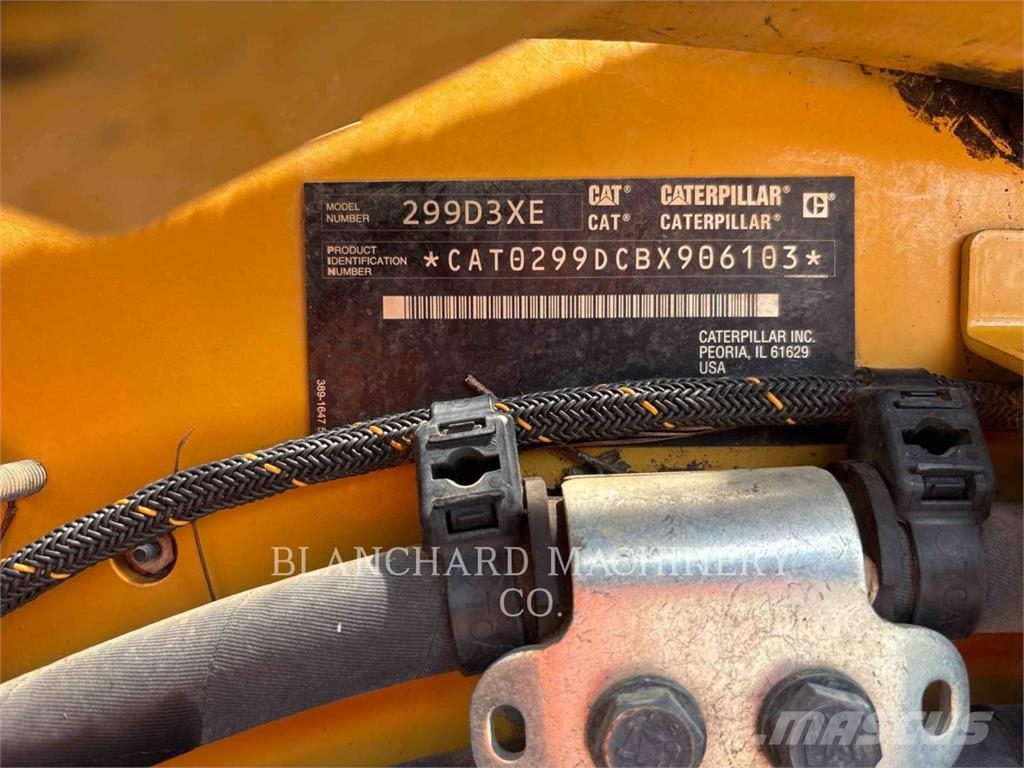 CAT 299D3XE Lánctalpas homlokrakodók