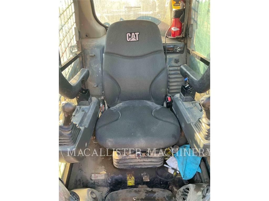 CAT 299D3XE 궤도식 로우더