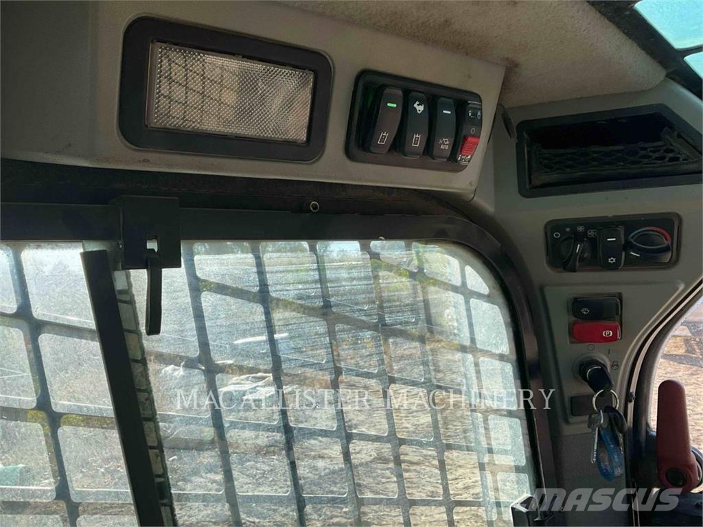 CAT 299D3XE 궤도식 로우더