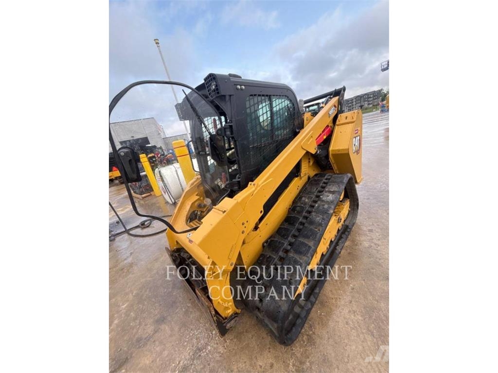 CAT 299D3XE2C لوادر انزلاقية التوجيه