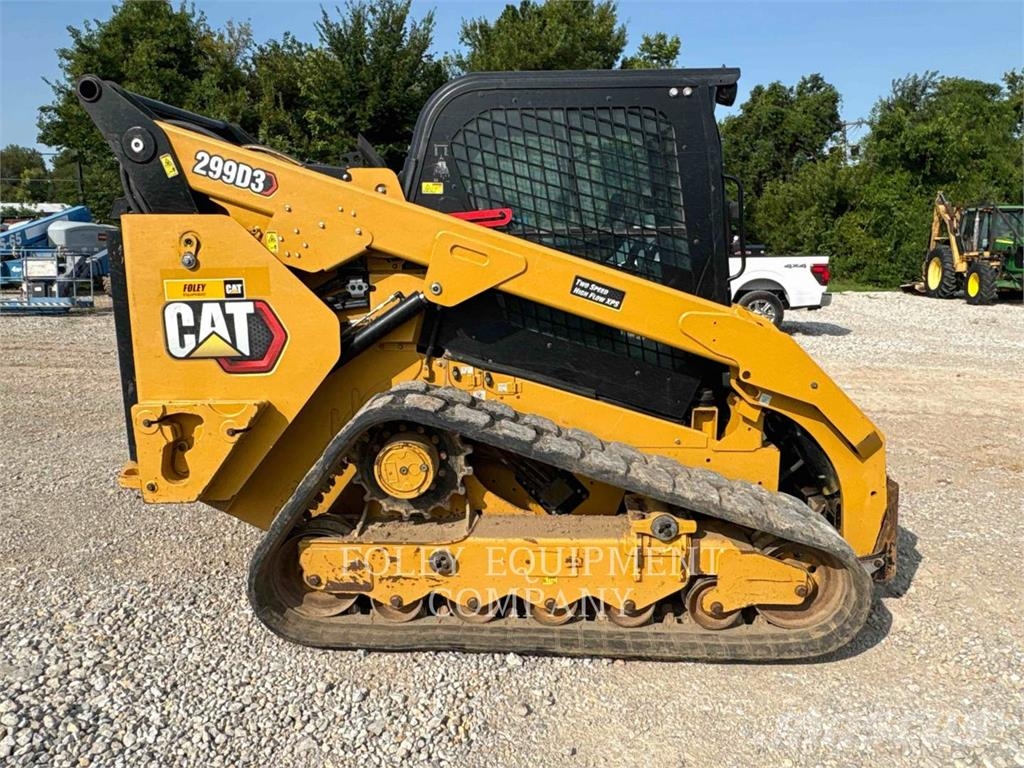 CAT 299D3XPS2C لوادر انزلاقية التوجيه