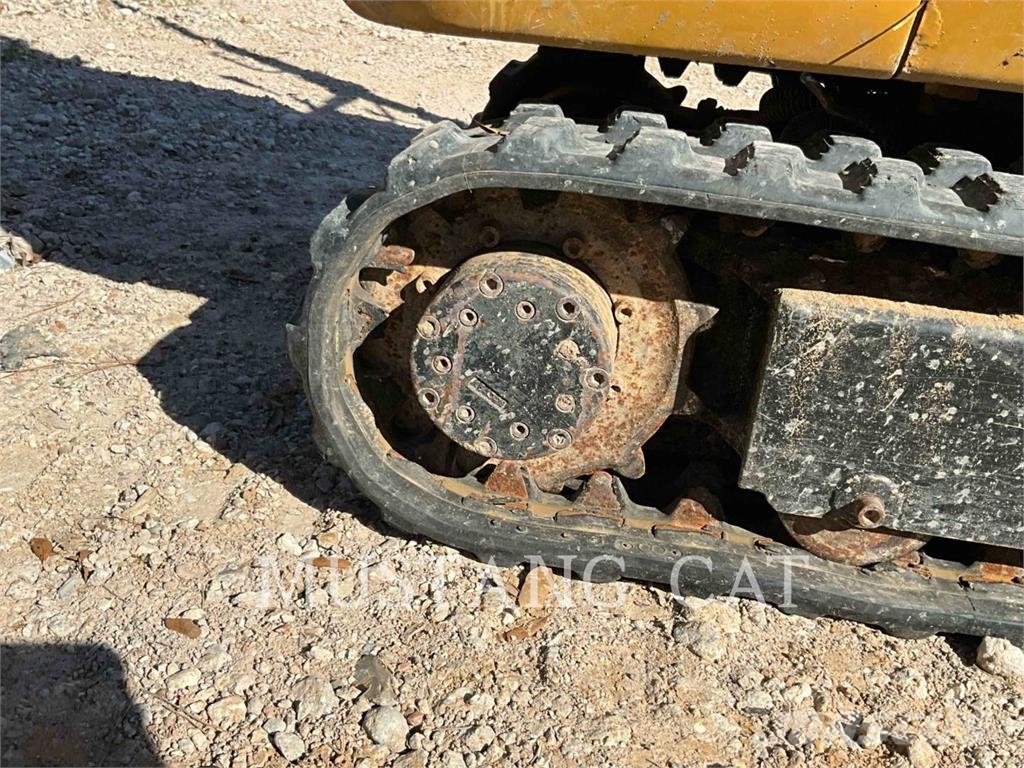 CAT 300.9D حفارات صغيرة أقل من 7 طن (حفارات صغيرة)