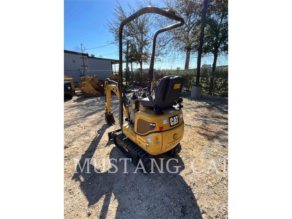 CAT 300.9D حفارات صغيرة أقل من 7 طن (حفارات صغيرة)