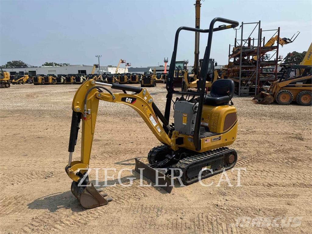 CAT 300.9D حفارات زحافة