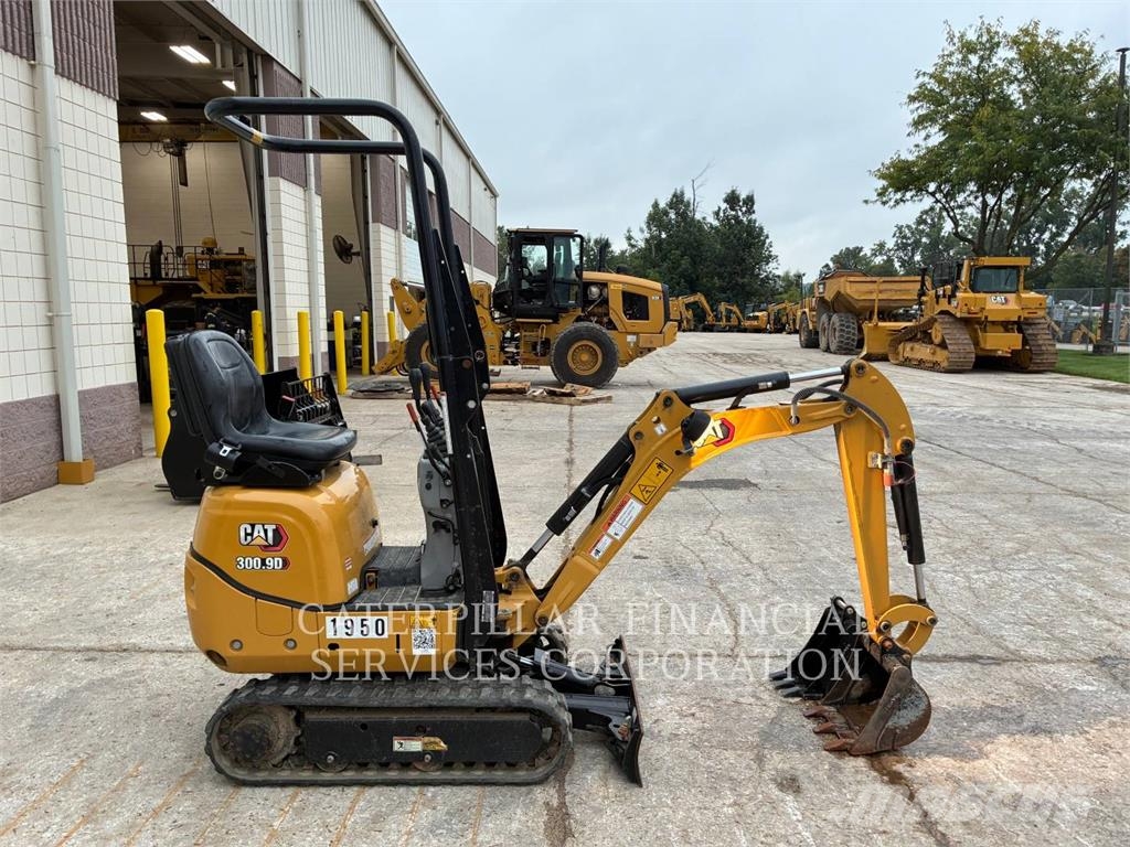 CAT 300.9D Kāpurķēžu ekskavatori