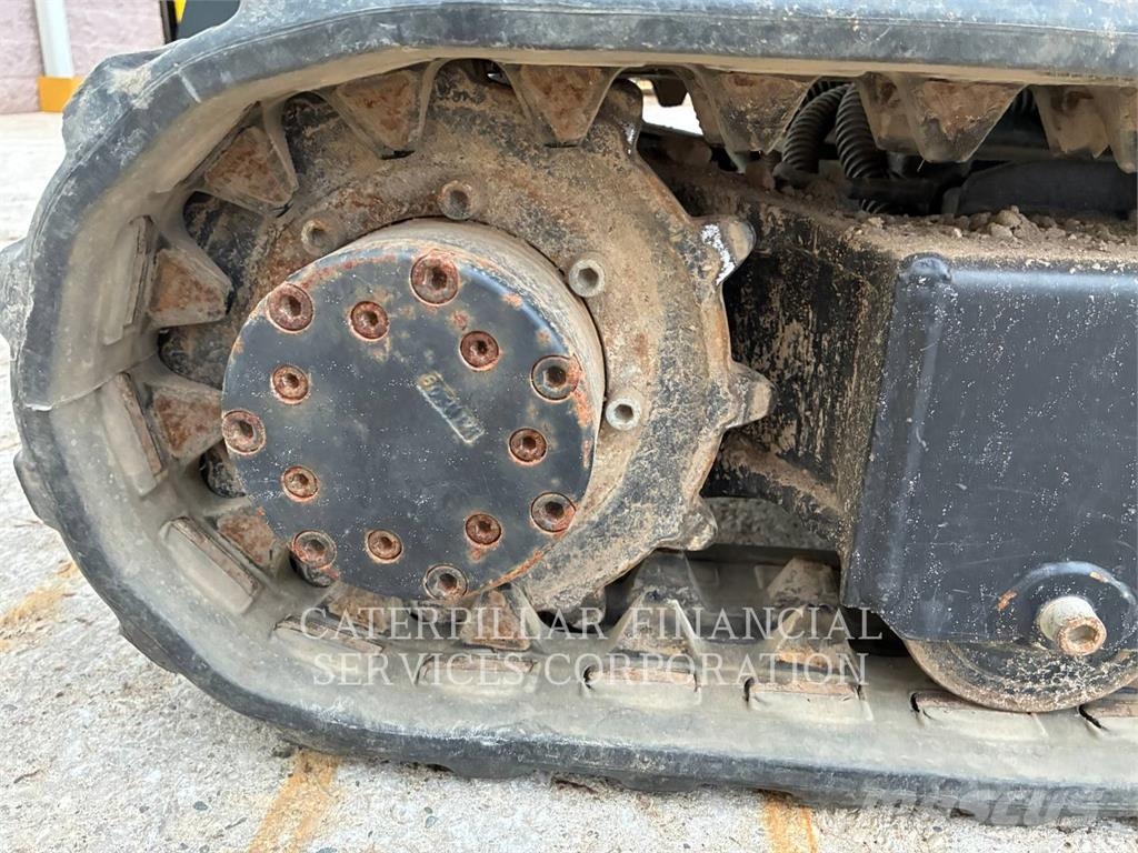 CAT 300.9D Kāpurķēžu ekskavatori