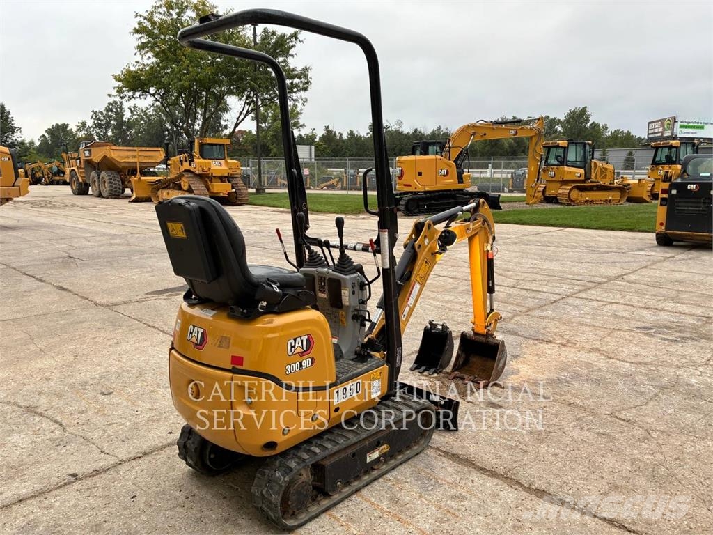 CAT 300.9D Kāpurķēžu ekskavatori