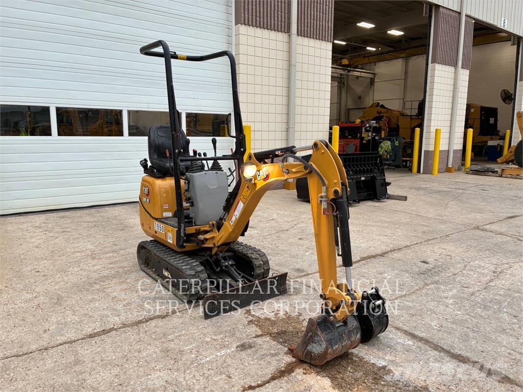 CAT 300.9D Kāpurķēžu ekskavatori
