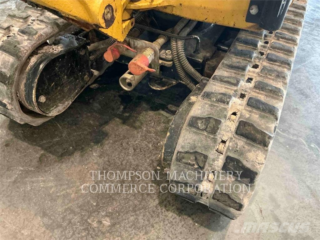 CAT 300.9D حفارات صغيرة أقل من 7 طن (حفارات صغيرة)